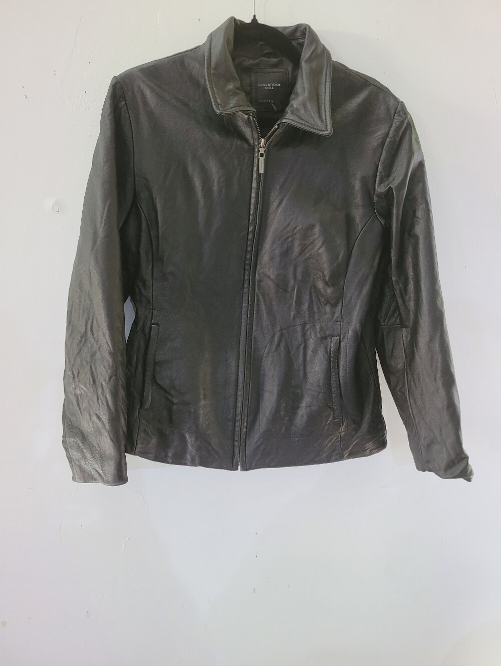 Colebrook & Co M Women's Classic Black Leather Zip-Front Jacket
